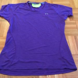 Under Armour heat gear semi fitted tee shirt